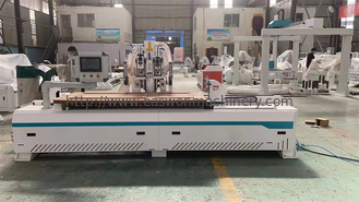 Dostosowalna maszyna do drzwi CNC z oś Z 20 Rurociąg przewodni oświatowy i 750W * 2/400W * 1 Servo Motors